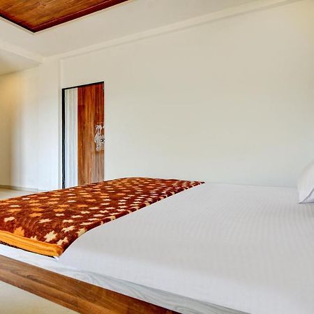 Aditya Hill View Inn Mahabaleshwar Exterior photo