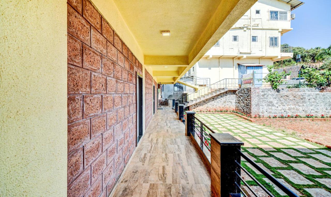 Aditya Hill View Inn Mahabaleshwar Exterior photo